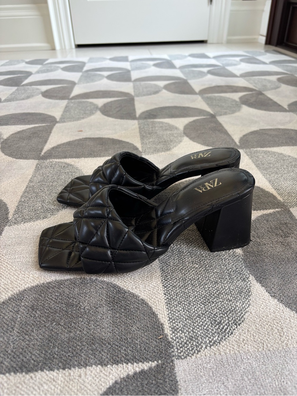 Zara Black Quilted Slip-On Block Heel Mules